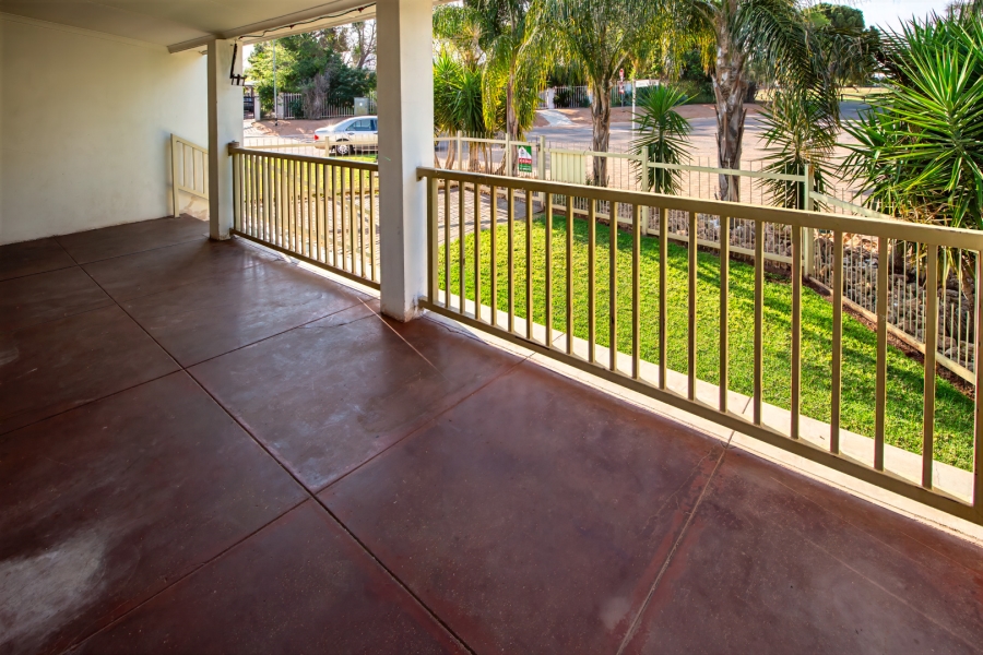 2 Bedroom Property for Sale in Middelpos Northern Cape